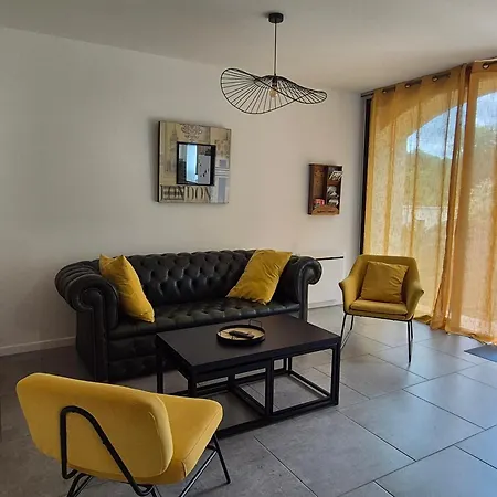 度假居 L'abaca 23 *